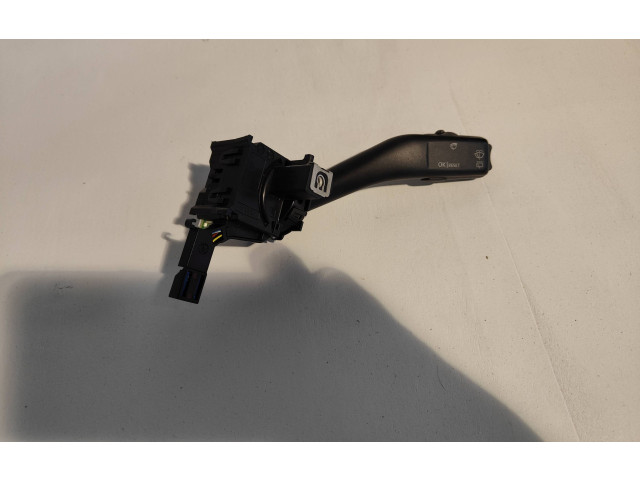 Радио/ проигрыватель CD/DVD / навигация 1K0953519A, 1K0953519A01C    Volkswagen Golf Plus