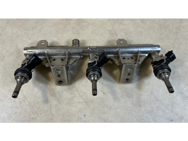 Vstřikovací lišta 9A211040301, 9A211031602   Porsche 911 991  pro benzínový motor 3.0 MDC.HA 