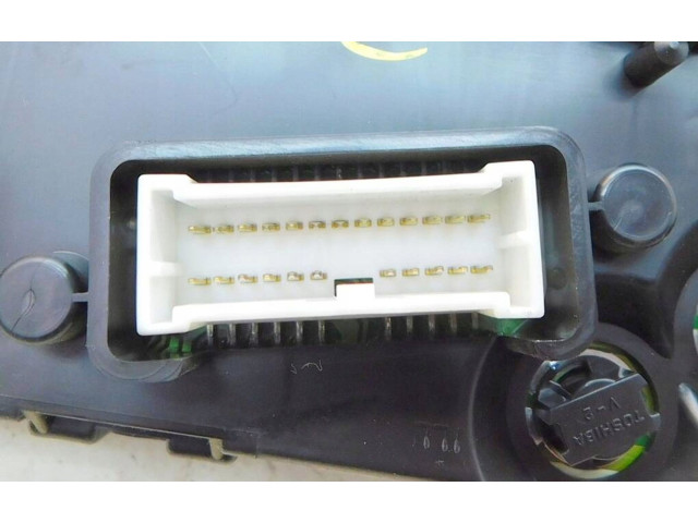 Přístrojová deska  Nissan Primera 2000 MEC20501  
