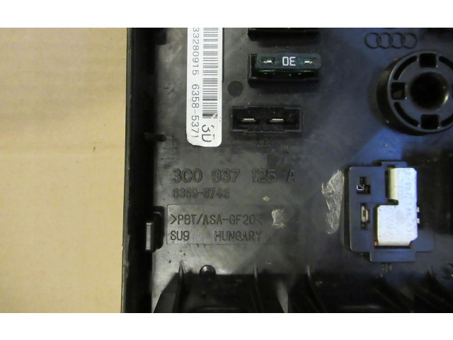   Pojistková skříňka 3C0937125   Volkswagen PASSAT B7 2011