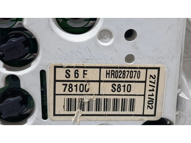 Přístrojová deska  Honda Civic 2003 HR0287070  