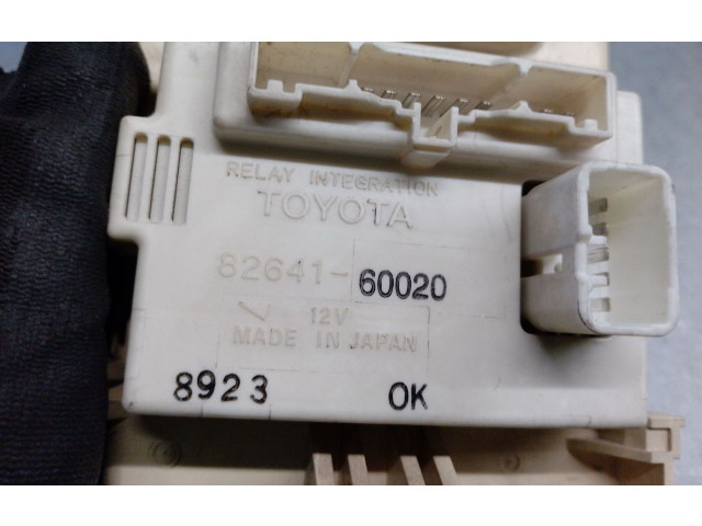 Pojistková skříňka Řídící jednotka BSM 8264160020   Toyota Land Cruiser (J100) 1998