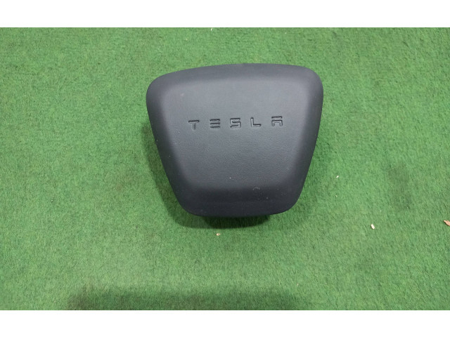 Надувная подушка для руля 16257690    Tesla Model X