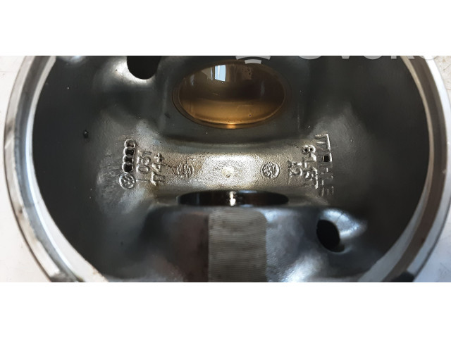  Поршень  81L137A2, 031174  Volkswagen Transporter - Caravelle T5  