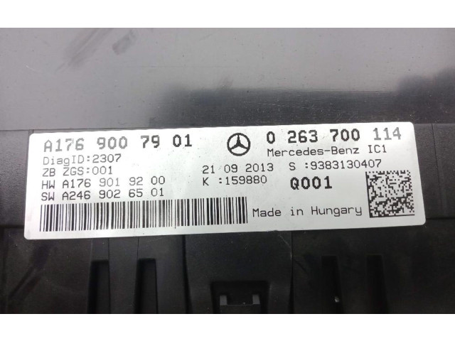 Přístrojová deska  Mercedes-Benz A W176 2014 A1769007901  
