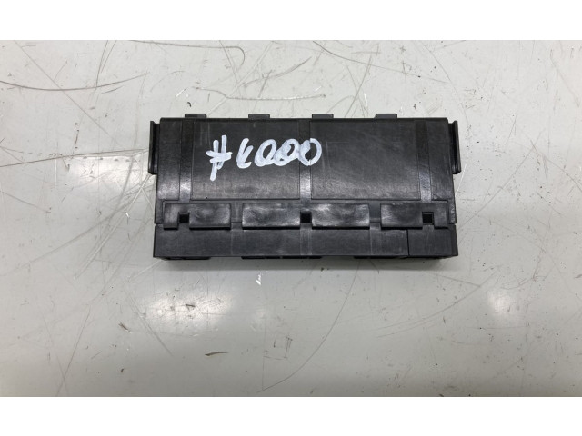 Блок предохранителей  8264130250, 82641-30250   Lexus GS 300 350 430 450H    