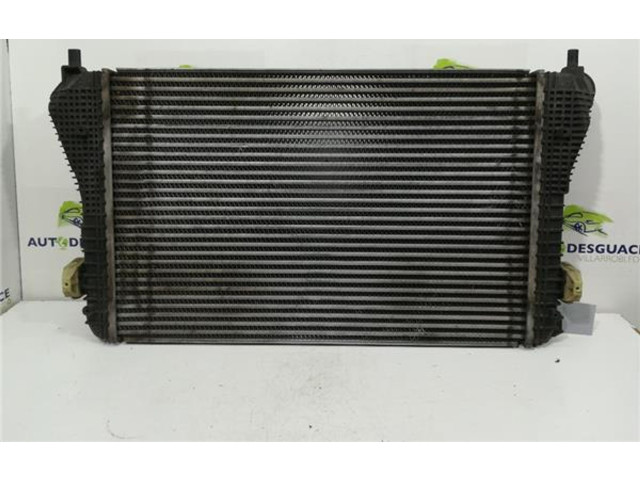 Интеркулер  3C0145805AM   Volkswagen Tiguan 