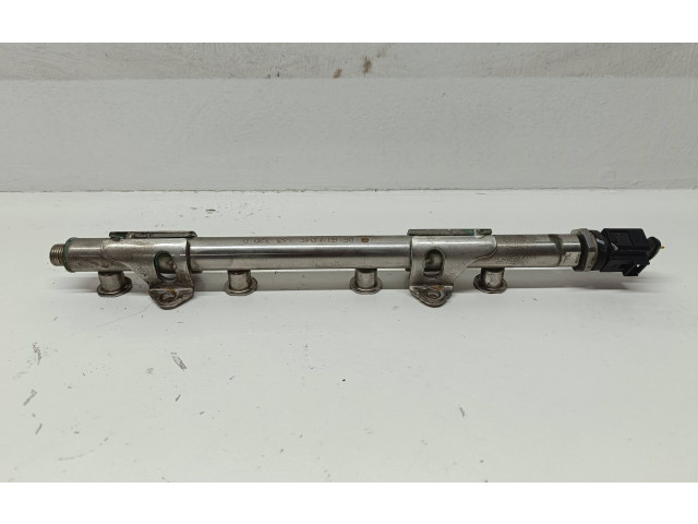 Vstřikovací lišta 04E133320D, 1624231922   Volkswagen PASSAT B7    cdg 
