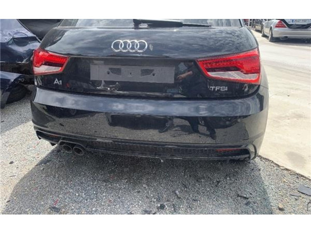 Zpětné zrcátko  Audi A1 2010    