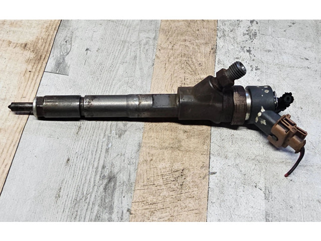 Vstřikovač 0445110227   Toyota Auris 150     