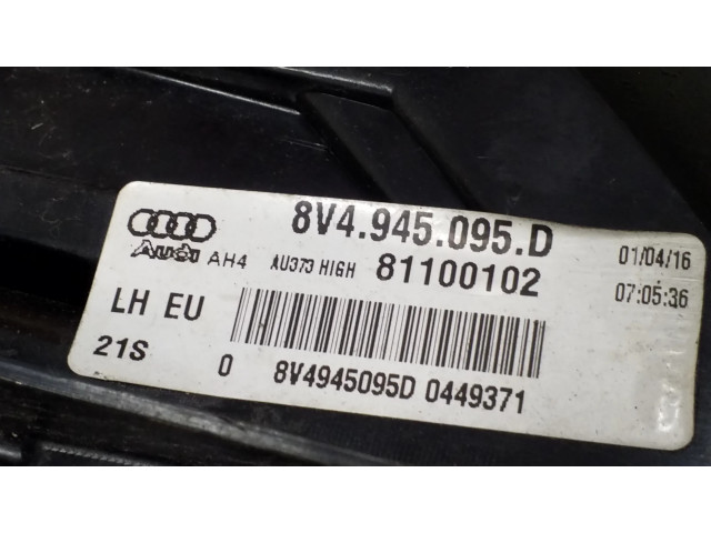 Задний фонарь левый 8V4945095D    Audi A3 S3 8V   2013-2019 года