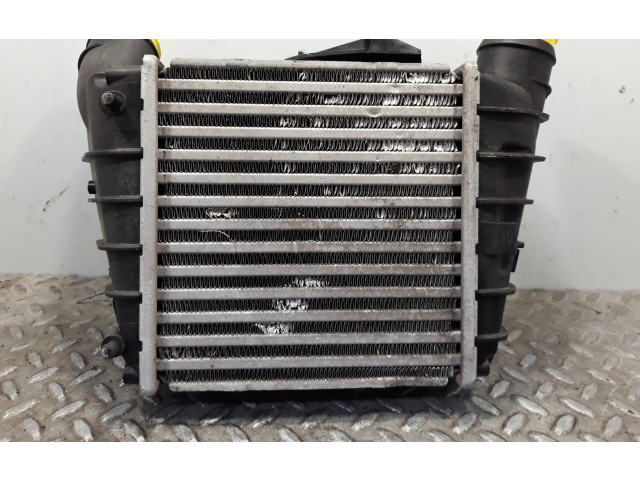 Интеркулер  6Q0145804A, 862403N   Skoda Fabia Mk2 (5J) 