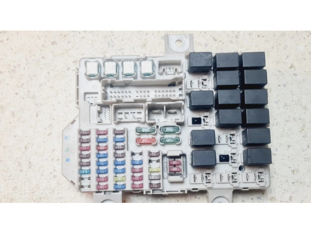   Pojistková skříňka MN108329, 03024F26   Smart ForFour  2005
