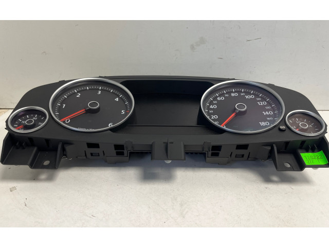 Панель приборов 7P6920982E   Volkswagen Touareg II       