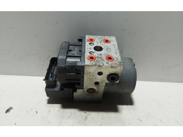 Jednotka ABS 30857585   Volvo V40 2002