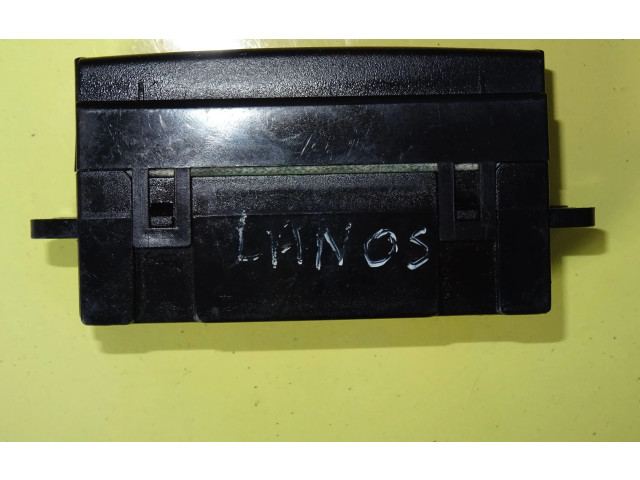 Дисплей    96236123   Daewoo Lanos