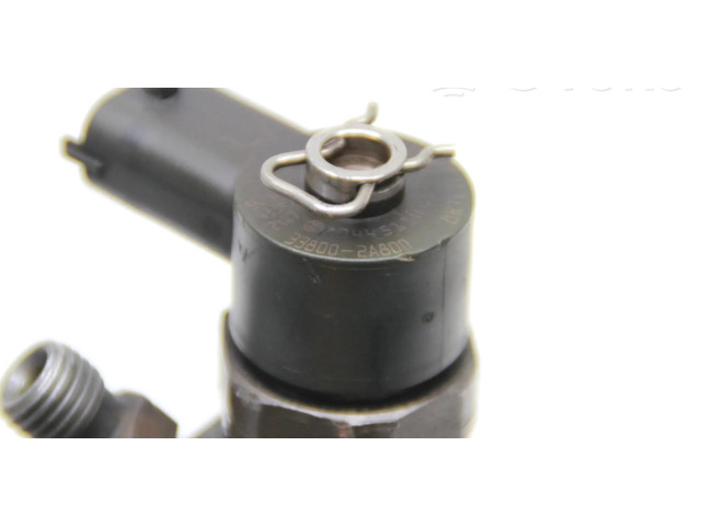 Vstřikovač 338002A800   Hyundai ix35  pro naftový motor 1.7 D4FD 