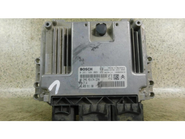 Блок управления двигателем ECU