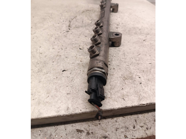 Vstřikovací lišta 30777759, 0445215025   Volvo V70     