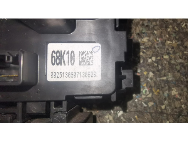   Pojistková skříňka 68K10   Nissan Pixo 2011
