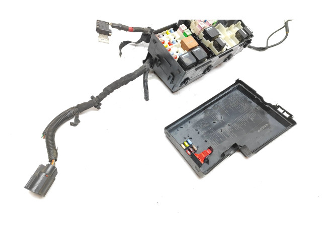   Pojistková skříňka 8688040, 518818000   Volvo V50 2010