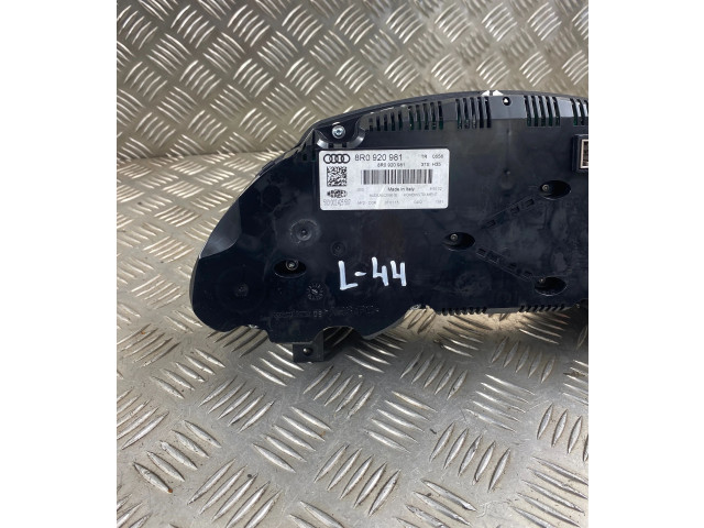 Панель приборов 8R0920981   Audi Q5 SQ5       