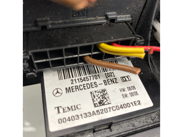   Pojistková skříňka 2115457701   Mercedes-Benz E W211 2005