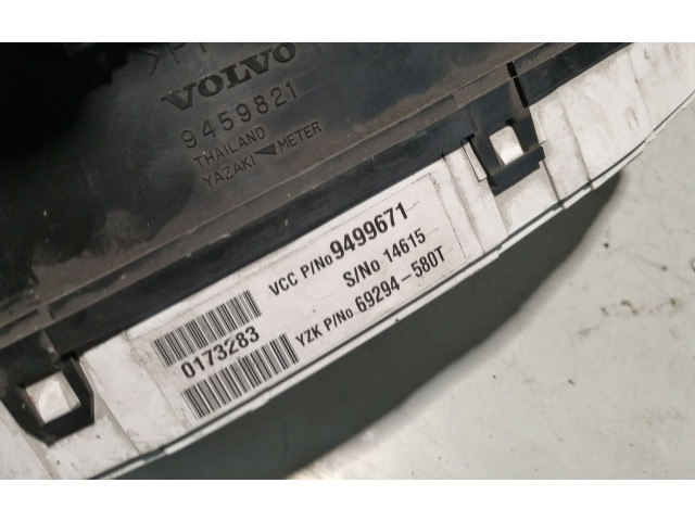 Přístrojová deska  Volvo V70 2001 9499671  