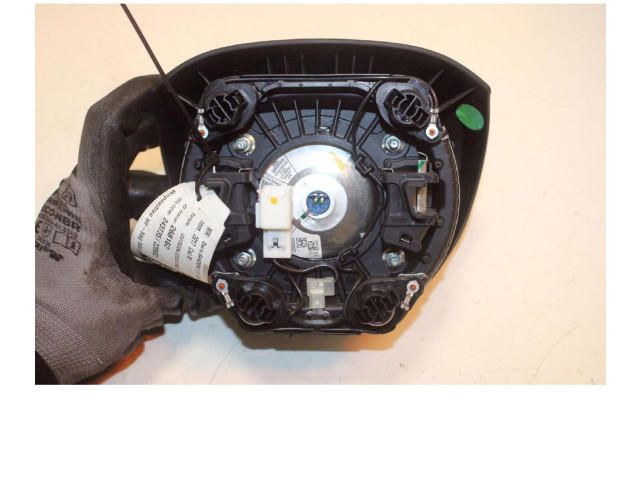 Подушка безопасности водителя 986701142R   Dacia Sandero