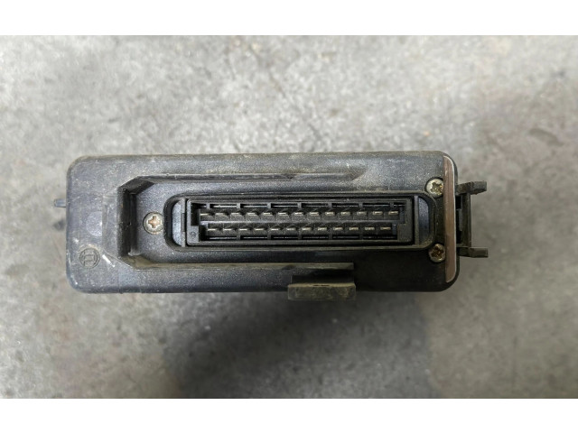 Řídící jednotka 855907403   Audi 80 90 B3 1988