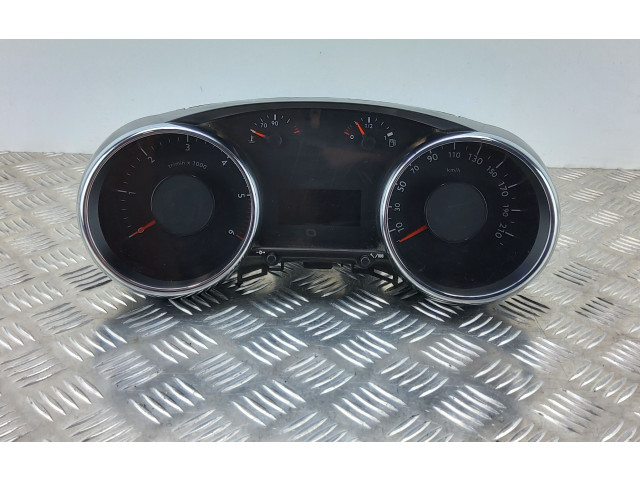 Přístrojová deska  Peugeot 5008 2010 9666625680  