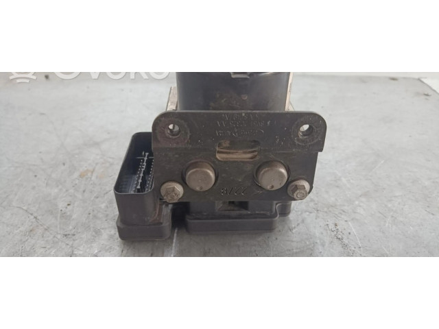 Jednotka ABS 8V512M110AD   Ford Fiesta 2008
