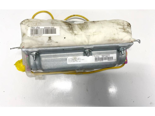 Подушка безопасности пассажира 46834593, 30329150c   Fiat Stilo