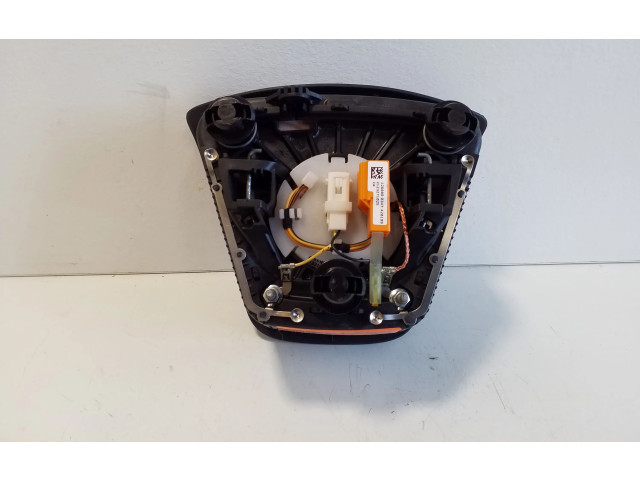 Подушка безопасности водителя P31291369   Volvo V40 Cross country