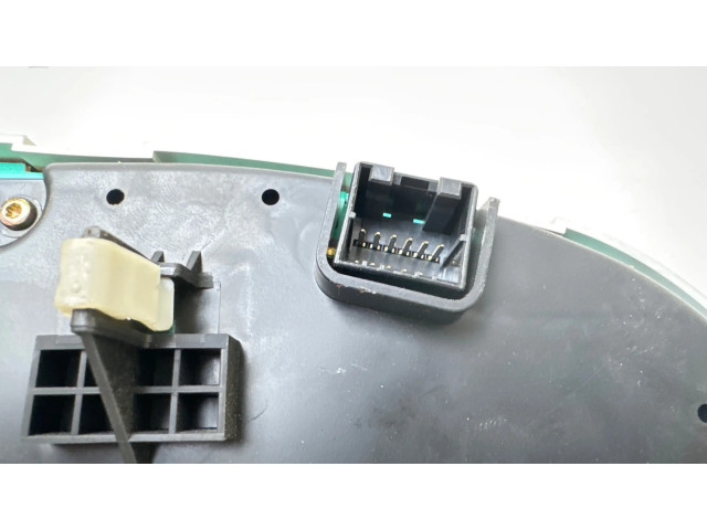 Панель приборов 940033K370, 051115051   Hyundai Sonata       