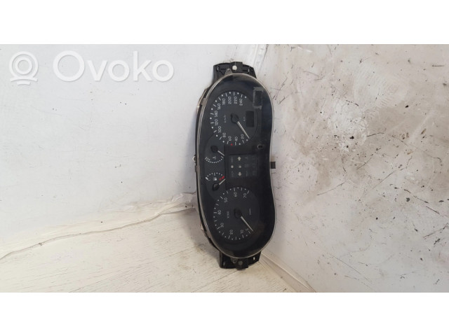Přístrojová deska  Renault Clio II 1999 21650176, P7700428504  