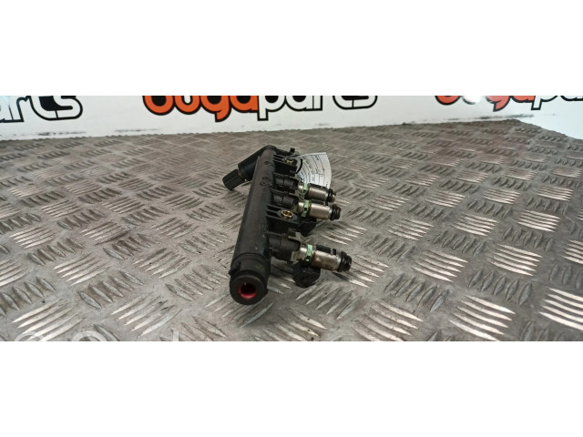 Vstřikovací lišta 321918301   Fiat Punto (188)  pro benzínový motor 1.2  