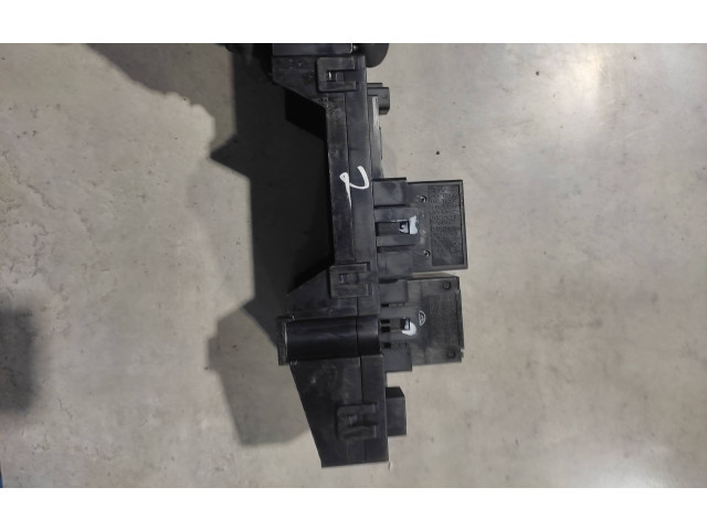 Блок предохранителей 71405036, G92Z128010   Lexus GS 300 350 430 450H    