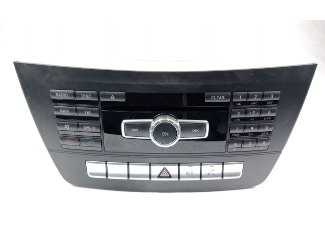 Блок управления HiFi audio A2049001813, A2049013503   Mercedes-Benz C W204