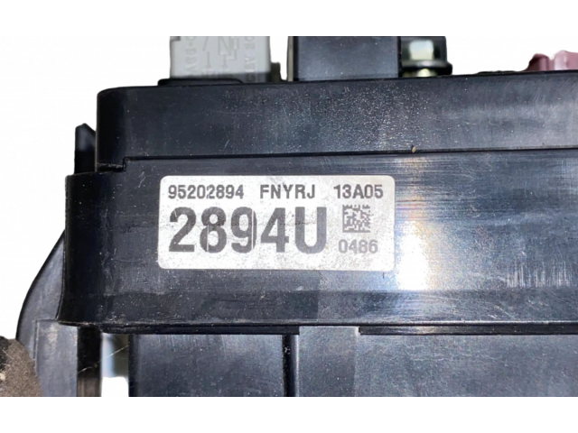 Блок предохранителей  2894U, 95202894   Opel Antara    