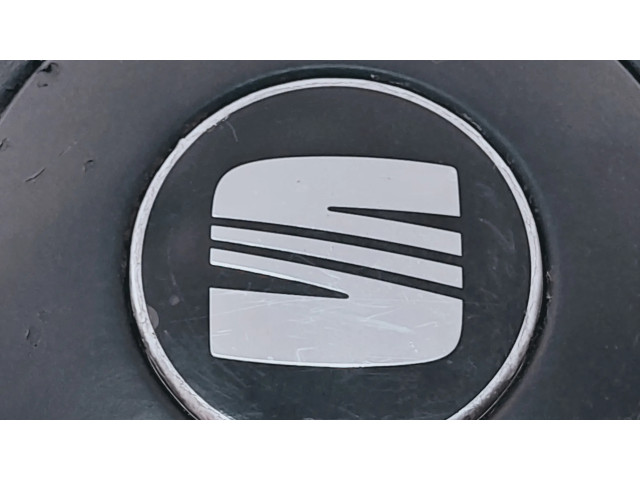 Подушка безопасности водителя 6L0880201   Seat Ibiza III (6L)