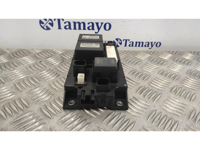 Блок предохранителей 714050840A2, G92Z147020   Toyota Prius (XW30)    