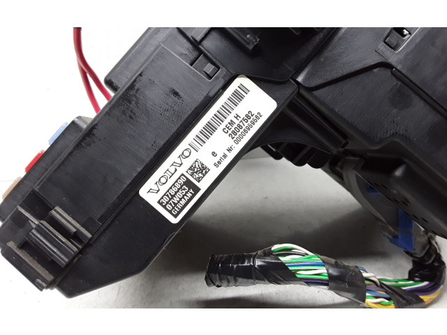   Pojistková skříňka 30786890, 28087582   Volvo XC90 2007