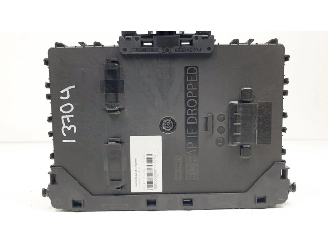 Блок предохранителей JX6T15604BCG, F005V02945   Ford Focus    