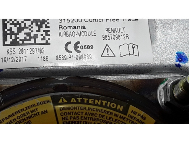 Подушка безопасности водителя 985709812R   Dacia Duster II