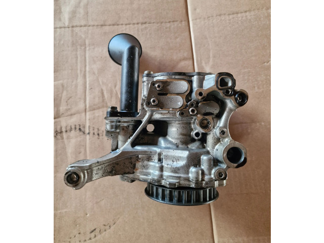 Масляный насос   04L145208AB, 04L145305  Volkswagen Sharan 
