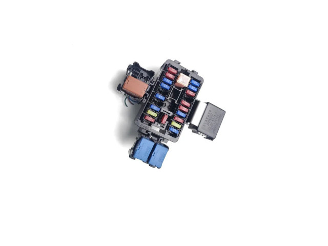 Блок предохранителей  38610-84F00, 066500-5351   Suzuki Jimny    