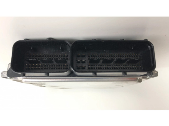 Блок управления двигателя 03G906016GT, 0281012698   Skoda Superb B5 (3U)