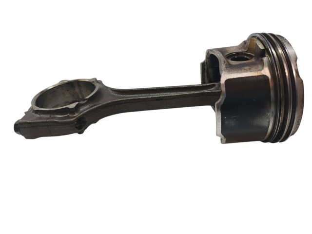  Поршень с шатуном  55196910, 16V  Fiat Grande Punto  