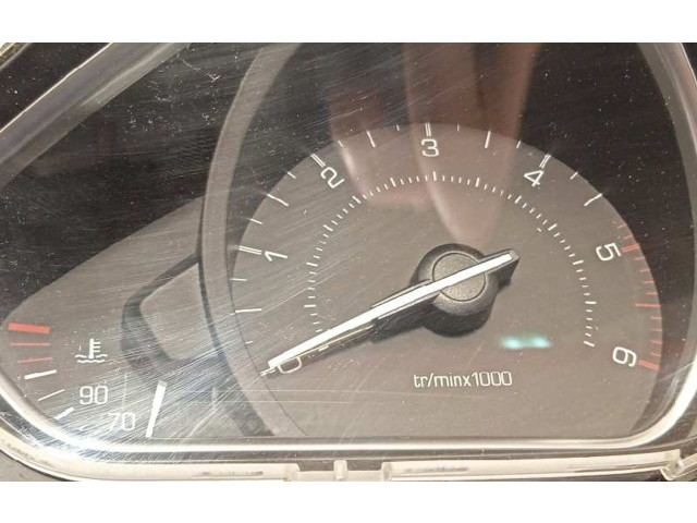 Přístrojová deska  Peugeot 2008 I 2015 9814039880  